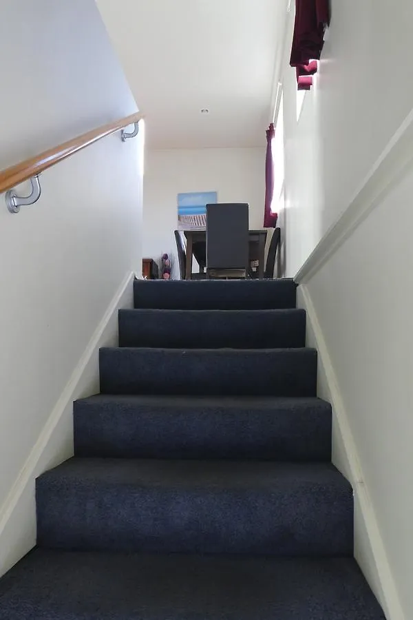 Townhouse Near Town Apartment Christchurch