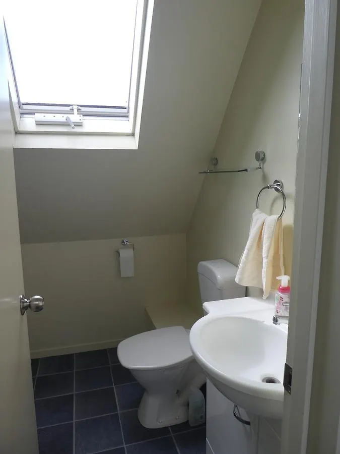 Townhouse Near Town Apartment Christchurch